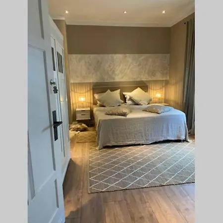 Gemuetliches Appartement Mitten In Winningen * Winningen